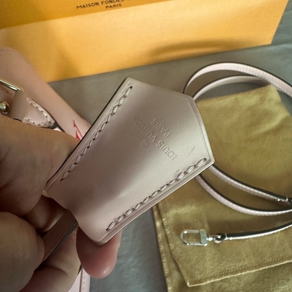 Authentic Louis Vuitton Alma BB Rose Ballerinas w/ red and white.Limited Edition - Picture 7 of 14